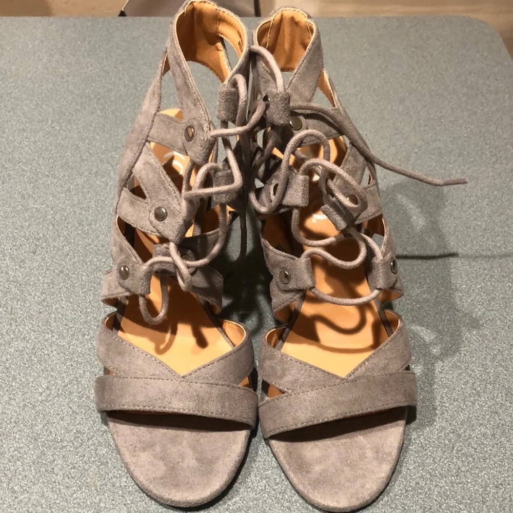 XOXO Footwear Balta Grey - Picture 1 of 16